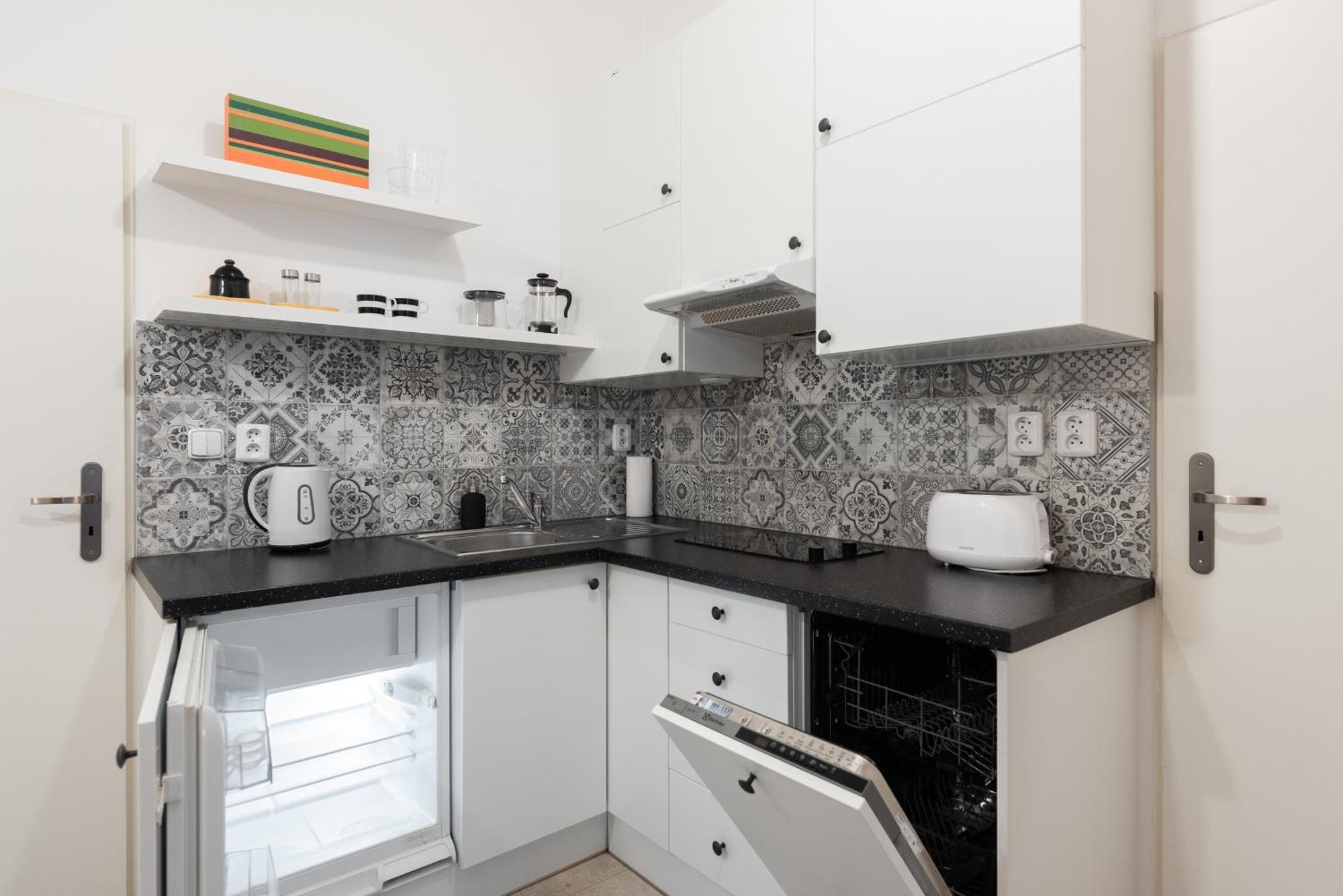 Elegant Apartment In New Town By Easybnb Premium — Photos 2